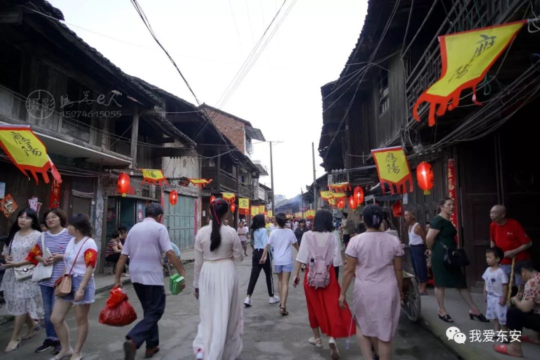 活动时间:2019年7月20日,21日 活动地点:湖南省东安县芦洪市镇老街